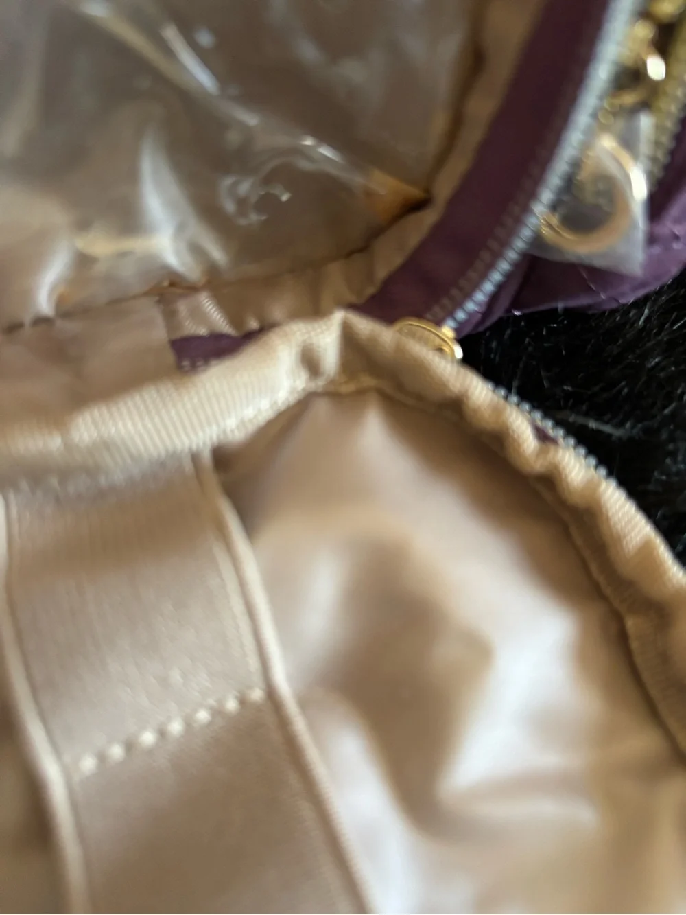 Bagsmart spacious quilted